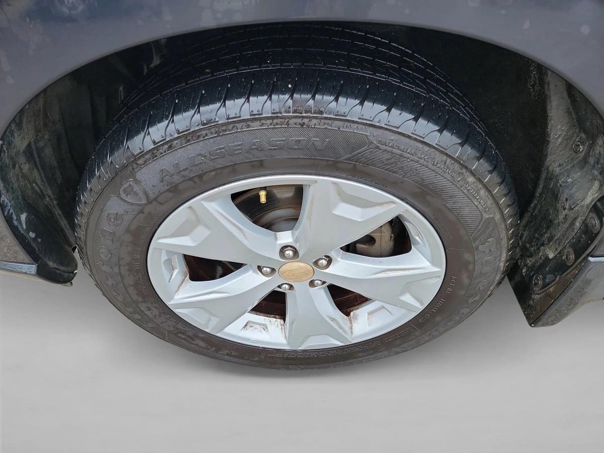 2014 Subaru Forester - Image 9