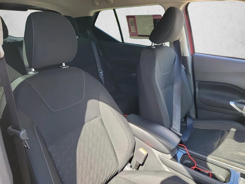 2024 Nissan Kicks - Image 12