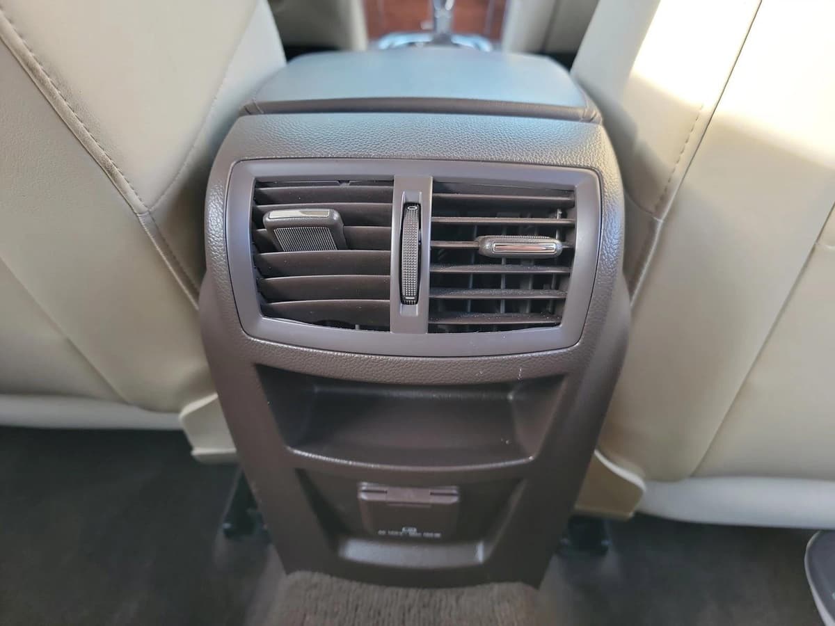 2016 Buick Regal - Image 17