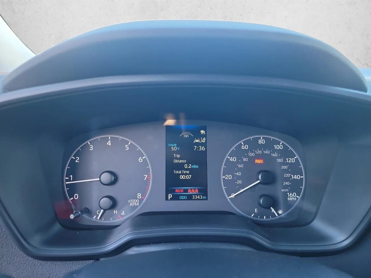 2025 Toyota Corolla - Image 20