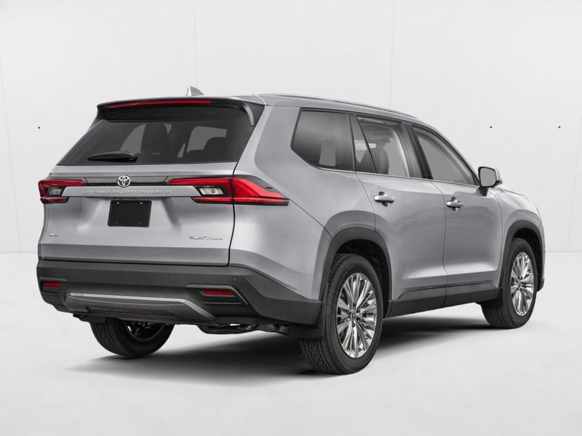 2026 Toyota Grand Highlander - Image 3