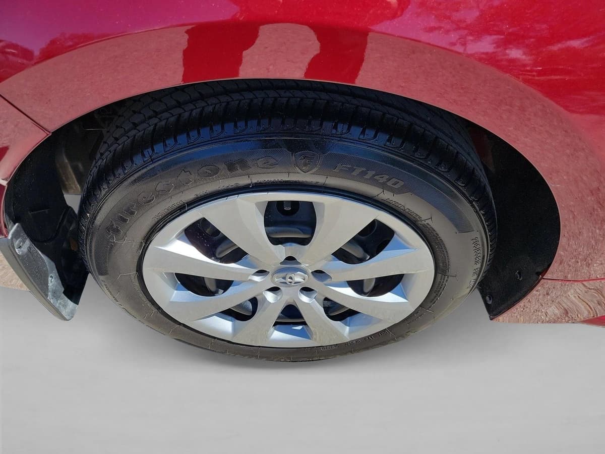 2025 Toyota Corolla - Image 11