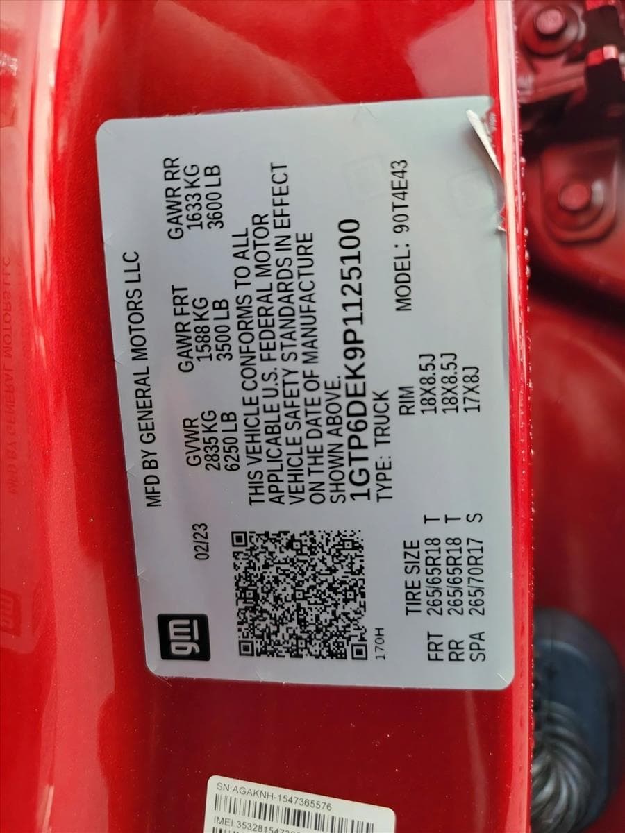 2023 GMC Canyon - Image 25