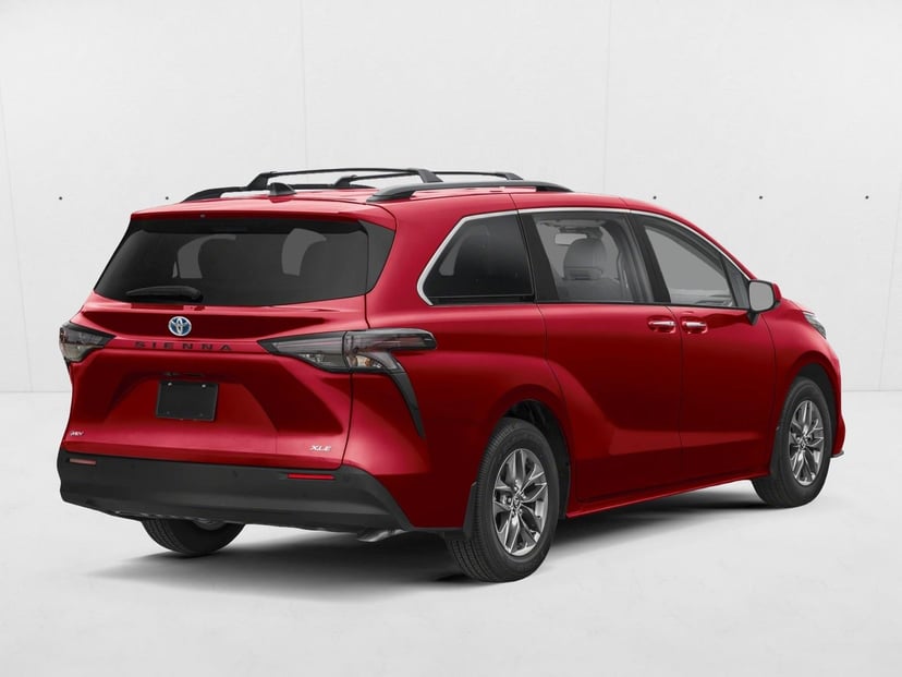 2026 Toyota Sienna - Image 3
