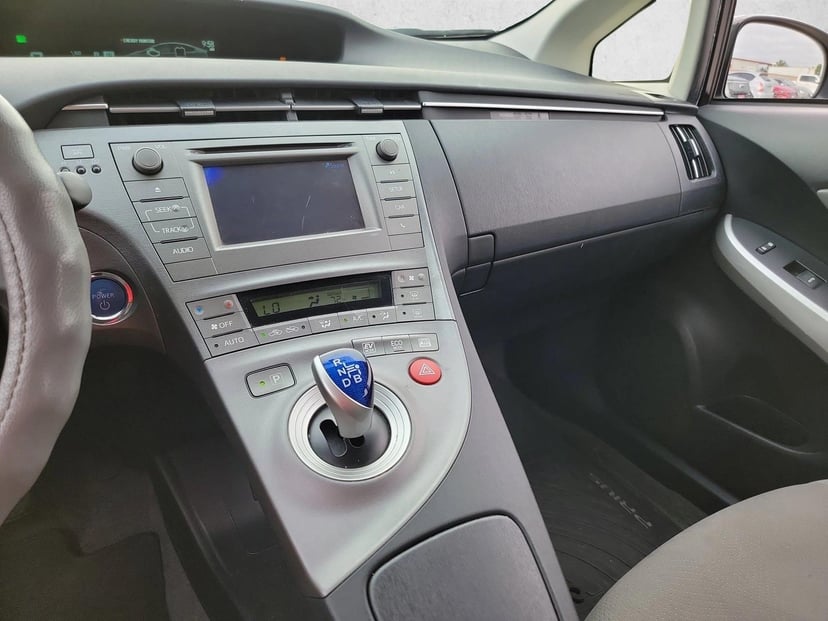 2014 Toyota Prius - Image 19