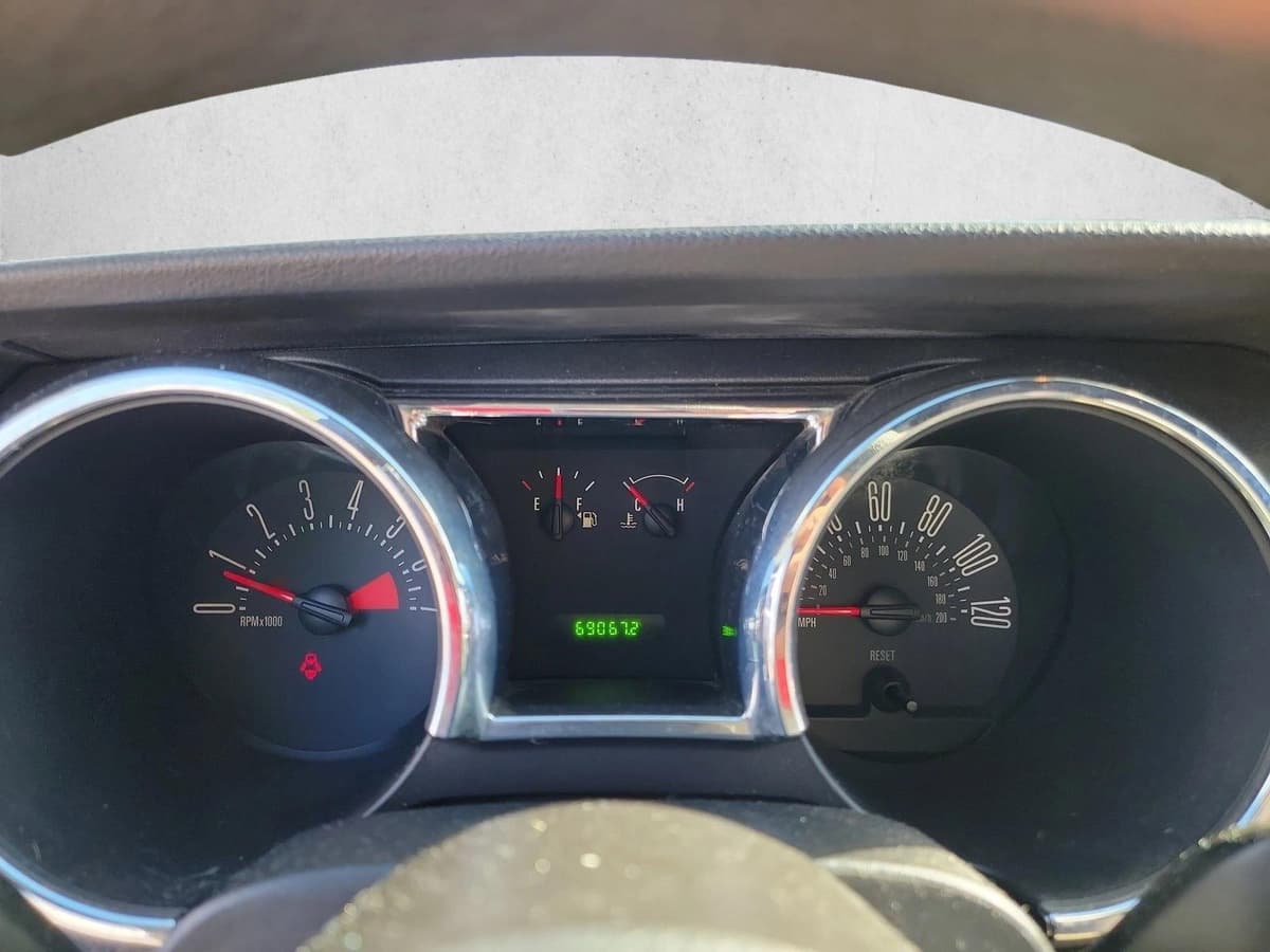 2007 Ford Mustang - Image 17