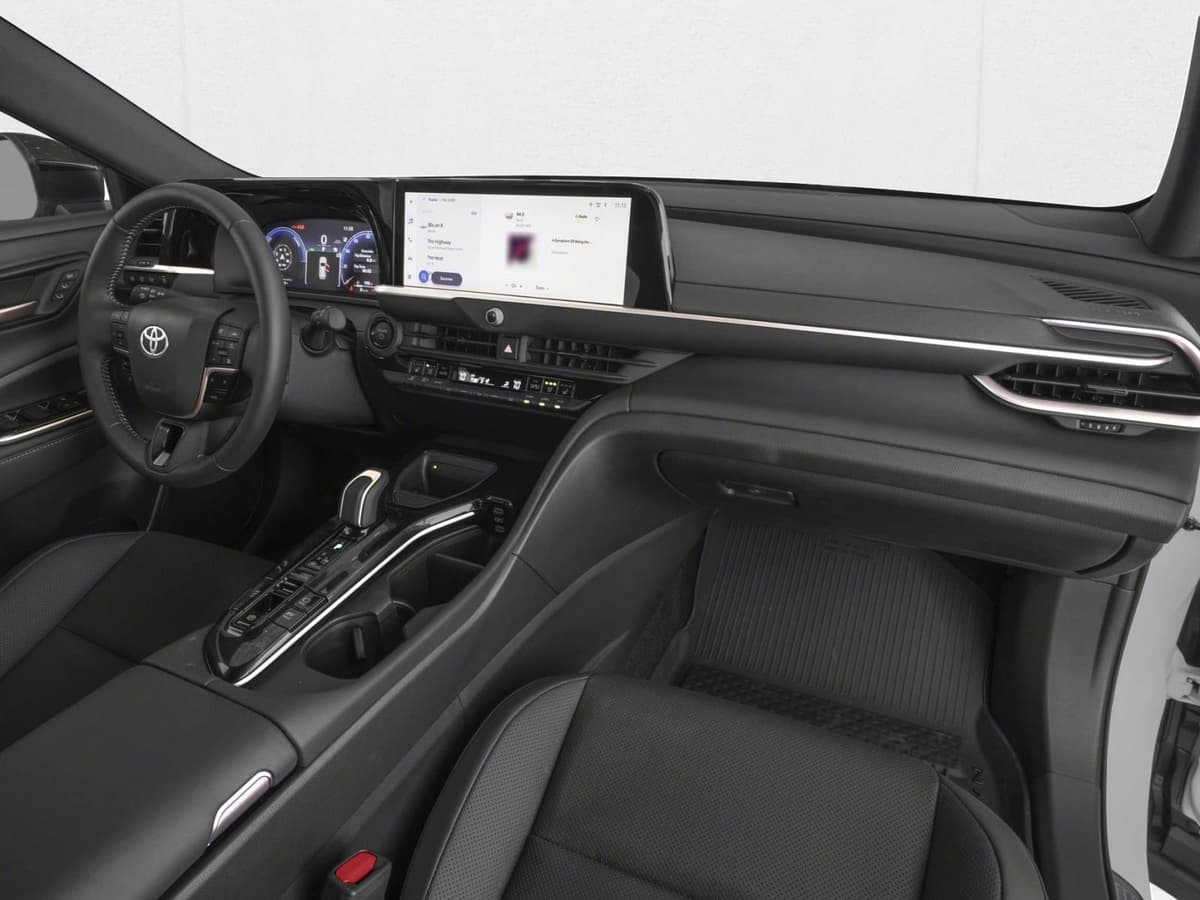 2026 Toyota Crown Signia - Image 11