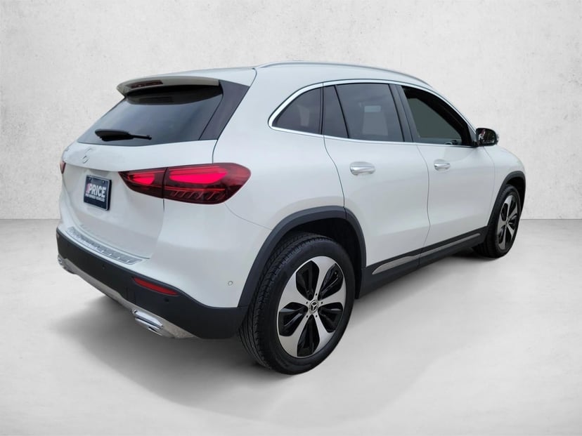 2025 Mercedes-Benz GLA 250 - Image 5