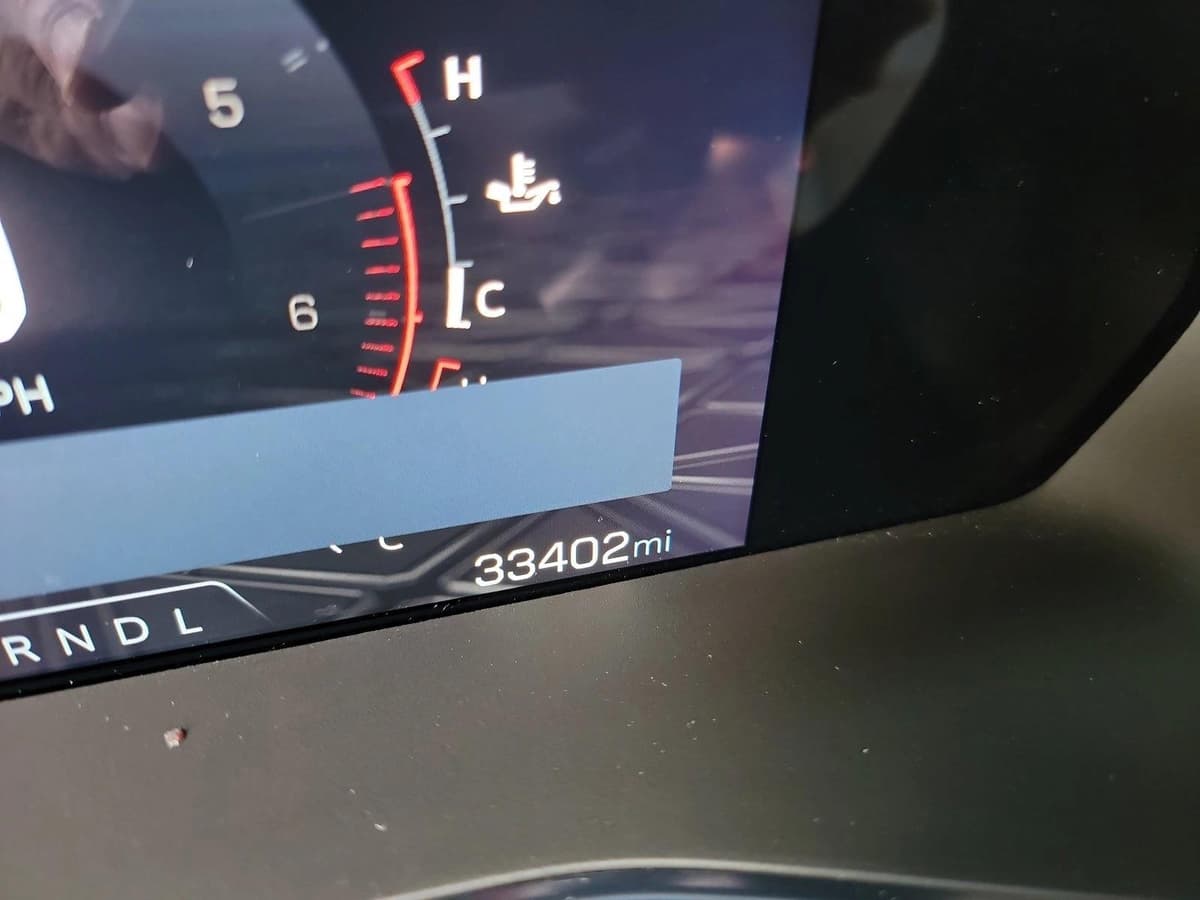 2023 GMC Canyon - Image 22