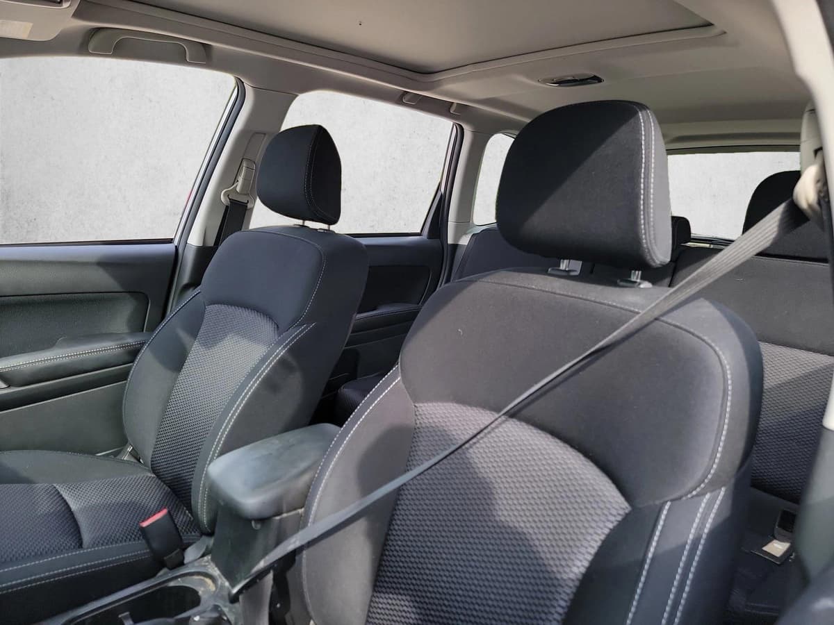 2016 Subaru Forester - Image 12