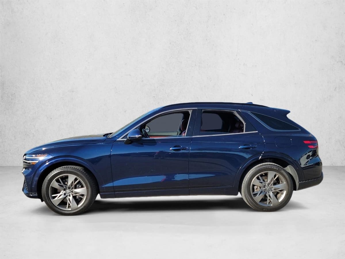 2022 Genesis GV70 - Image 8