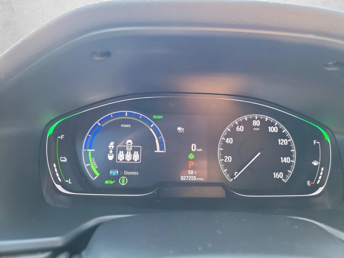 2022 Honda Accord Hybrid - Image 21