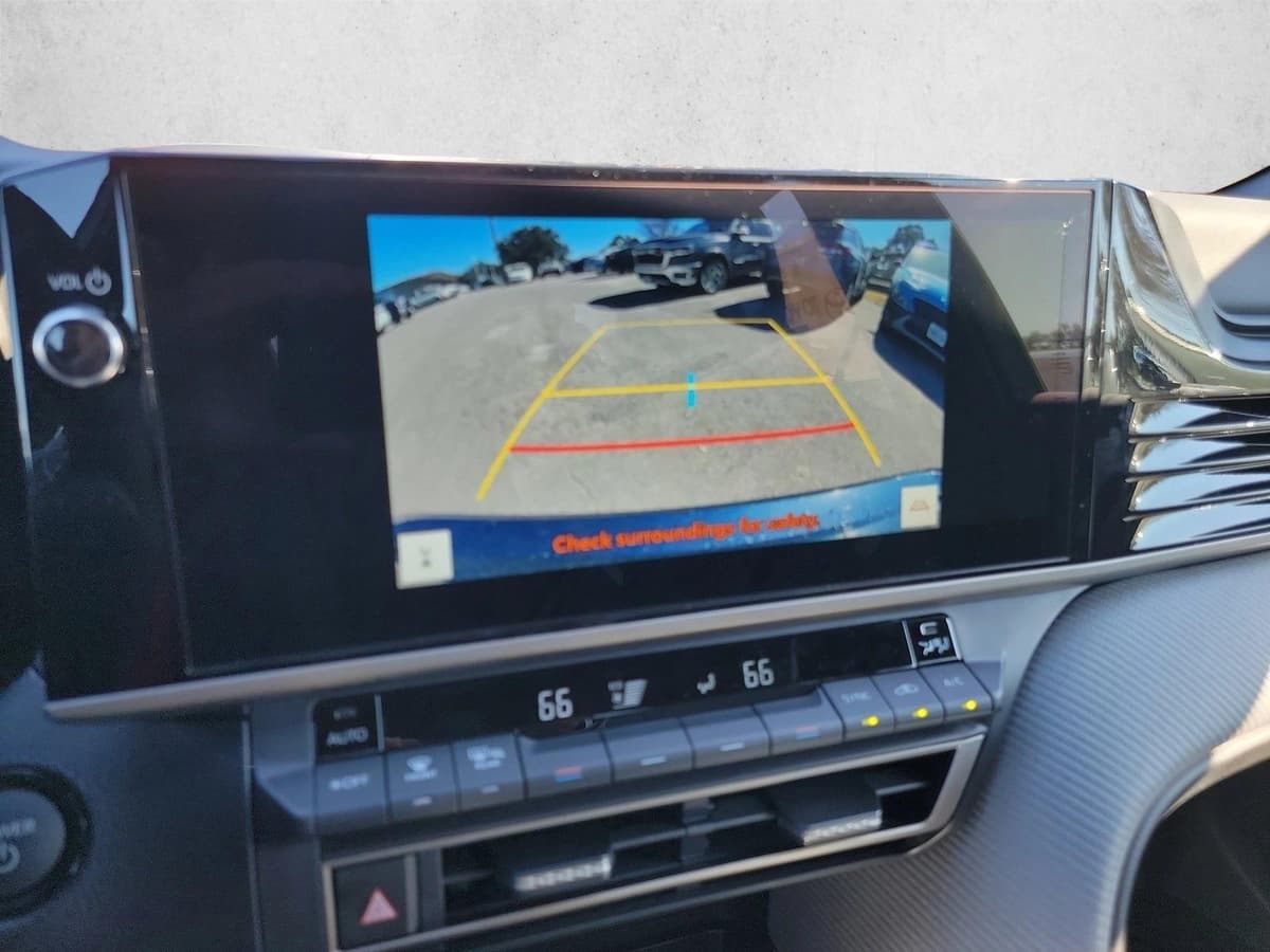 2026 Toyota Camry - Image 19