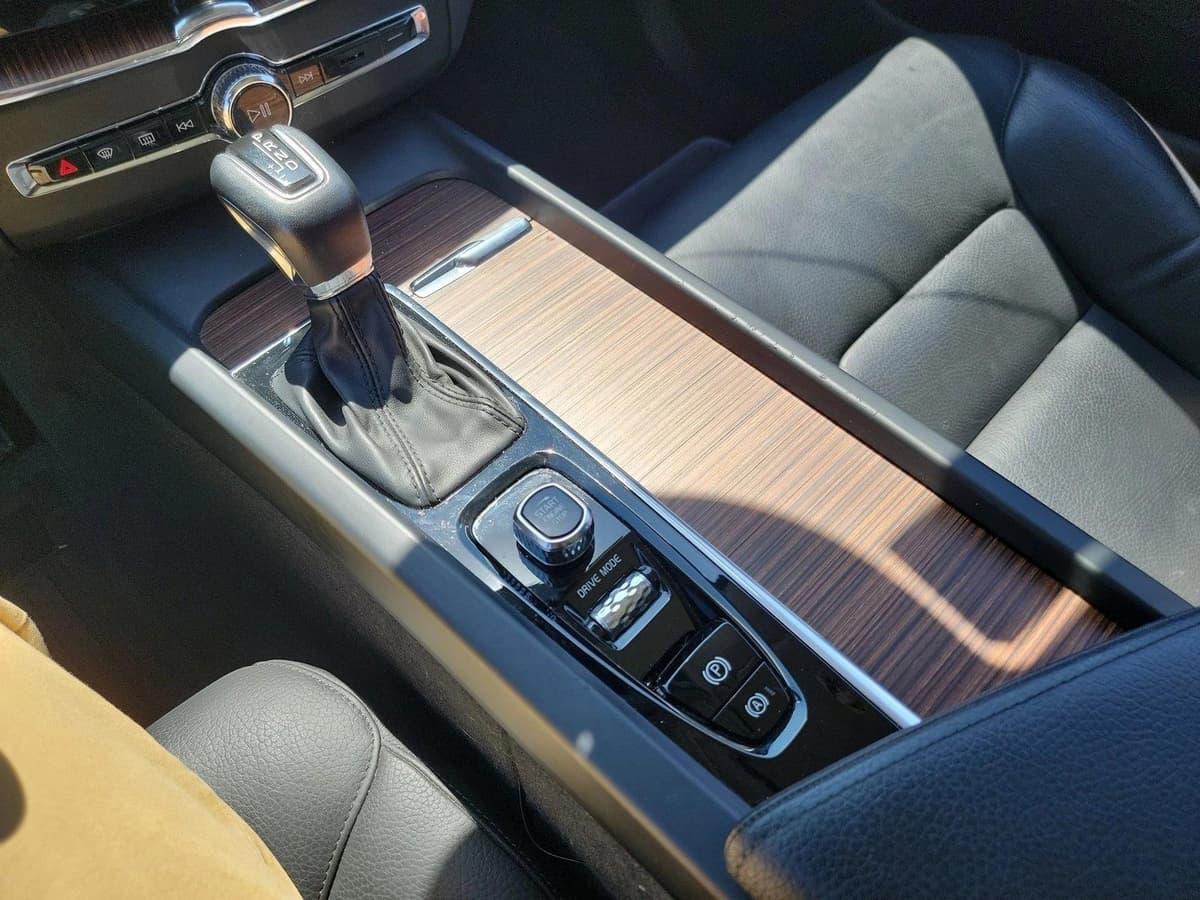 2021 Volvo XC60 - Image 22