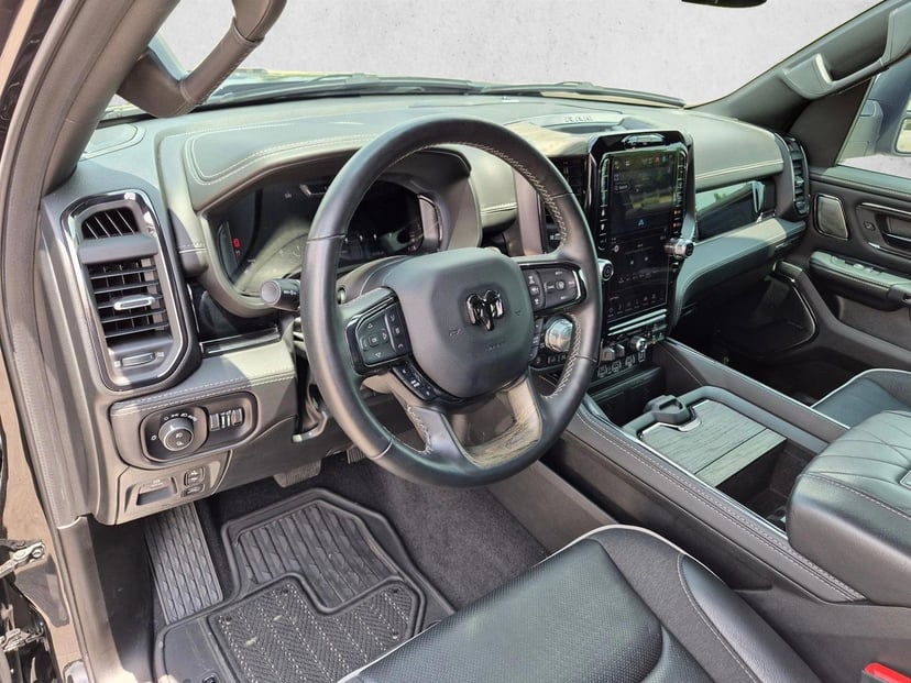 2025 Ram 1500 - Image 10