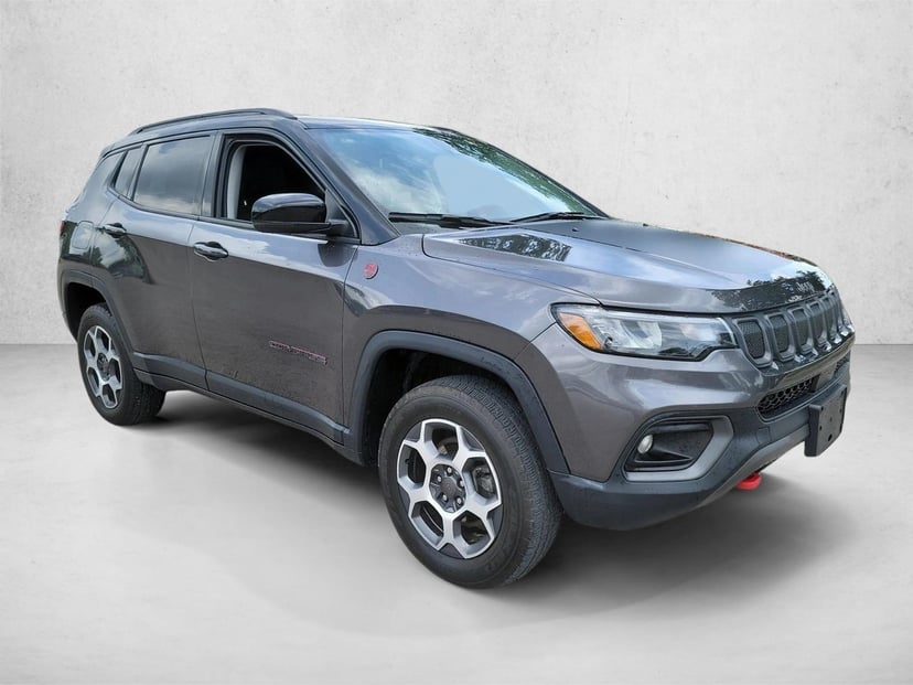 2022 Jeep Compass - Image 2