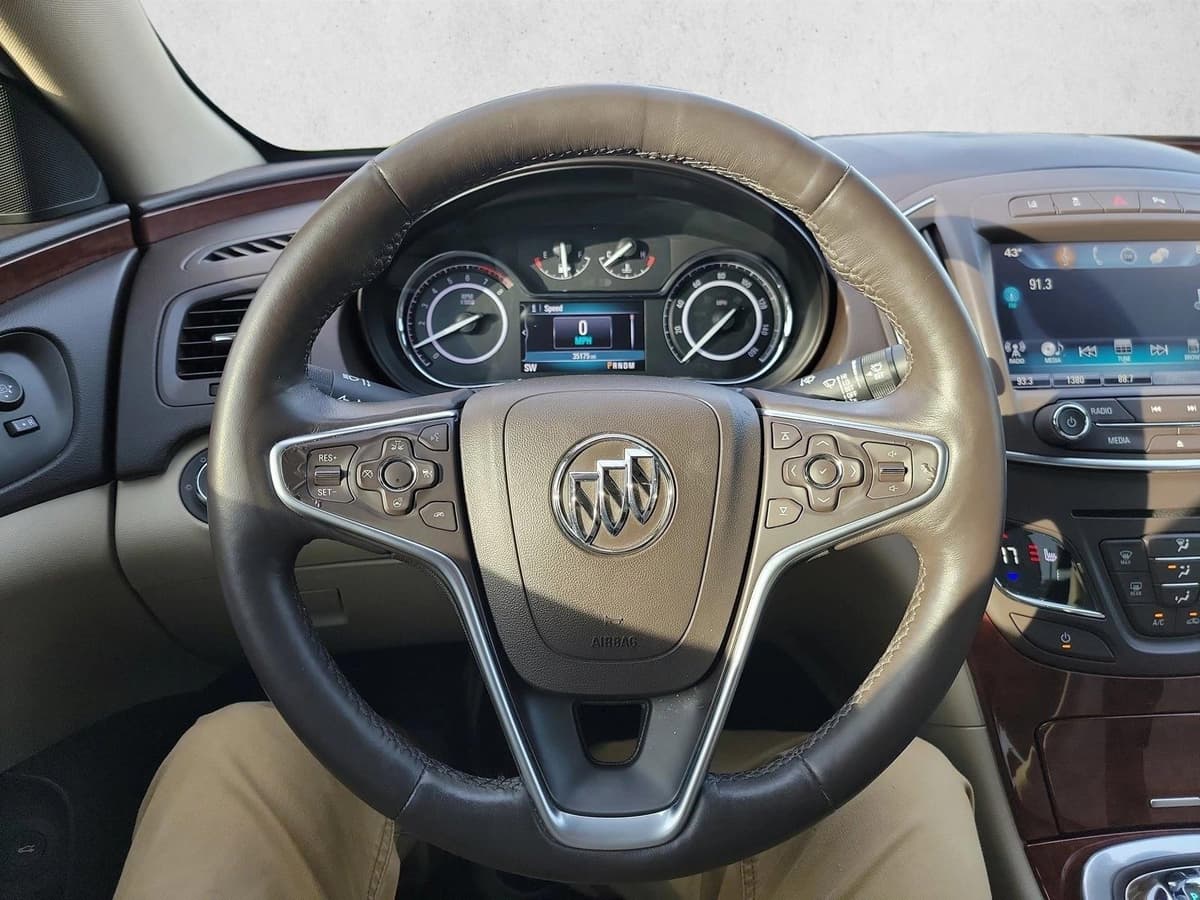 2016 Buick Regal - Image 20