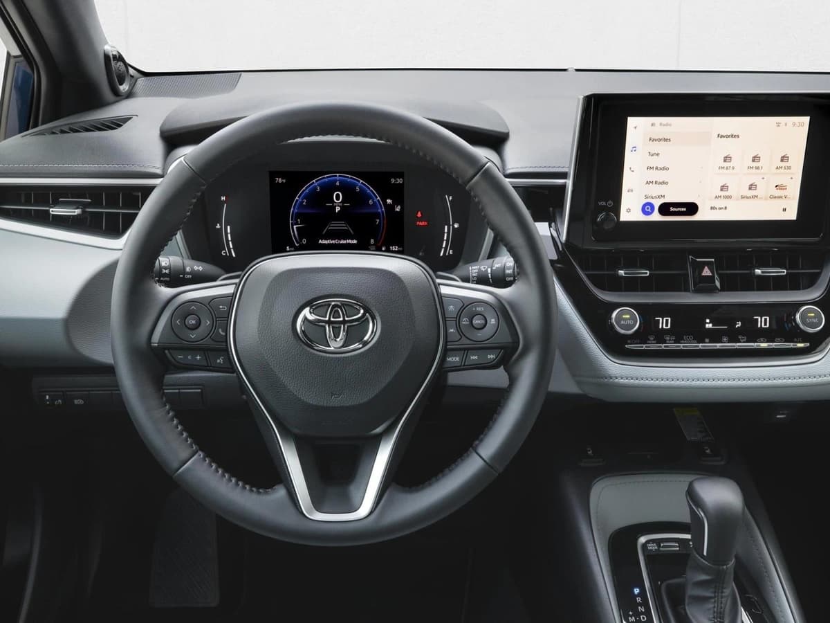 2026 Toyota Corolla Hatchback - Image 4