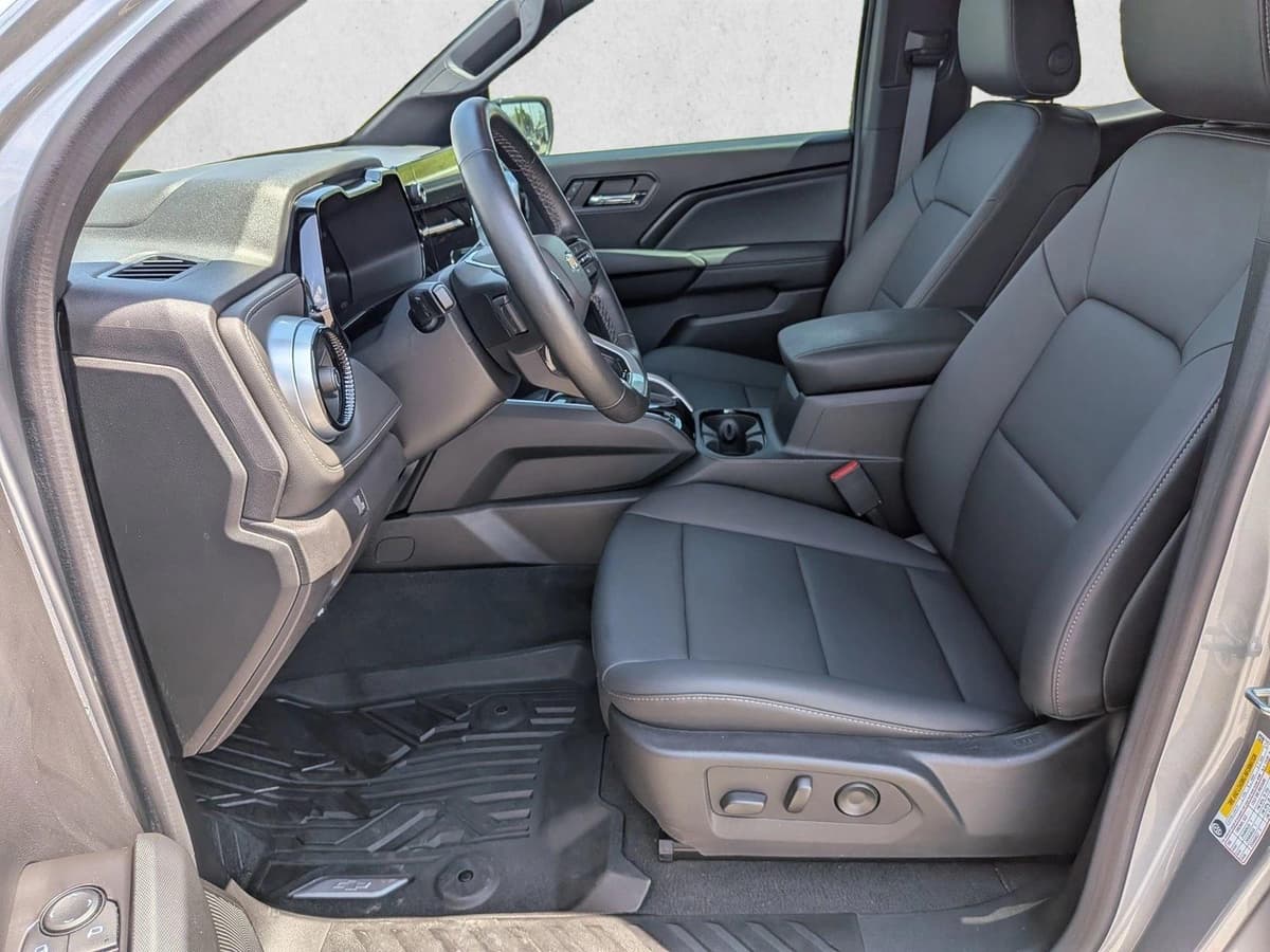 2024 Chevrolet Colorado - Image 16