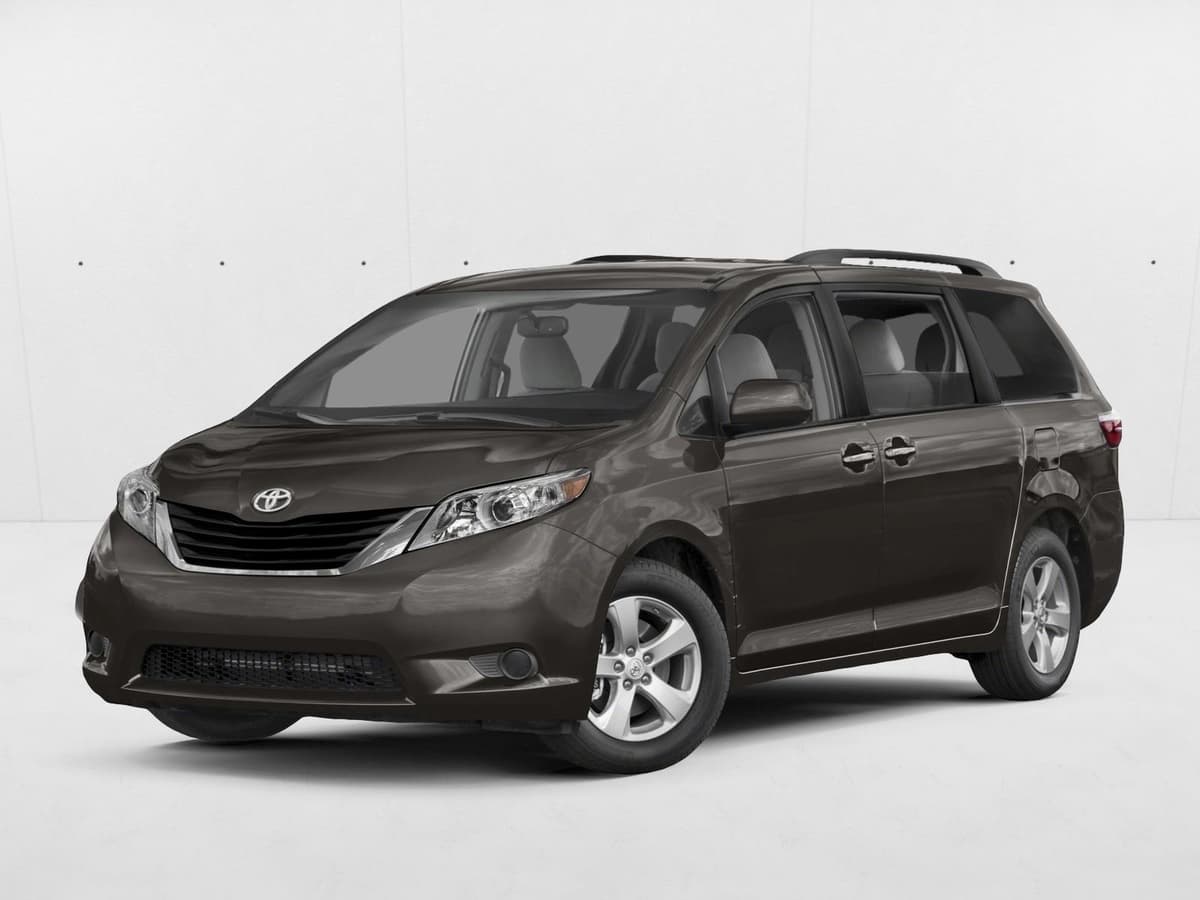2017 Toyota Sienna - Image 1