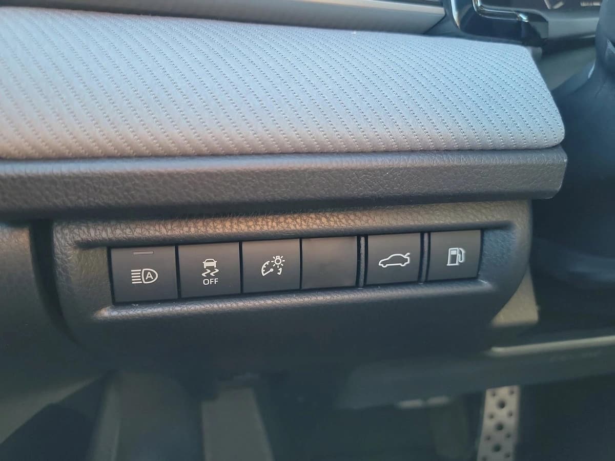 2026 Toyota Camry - Image 17