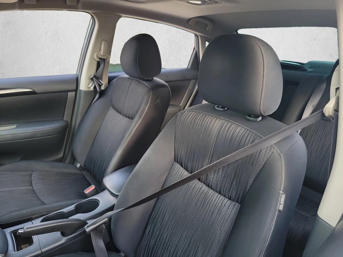 2017 Nissan Sentra - Image 12
