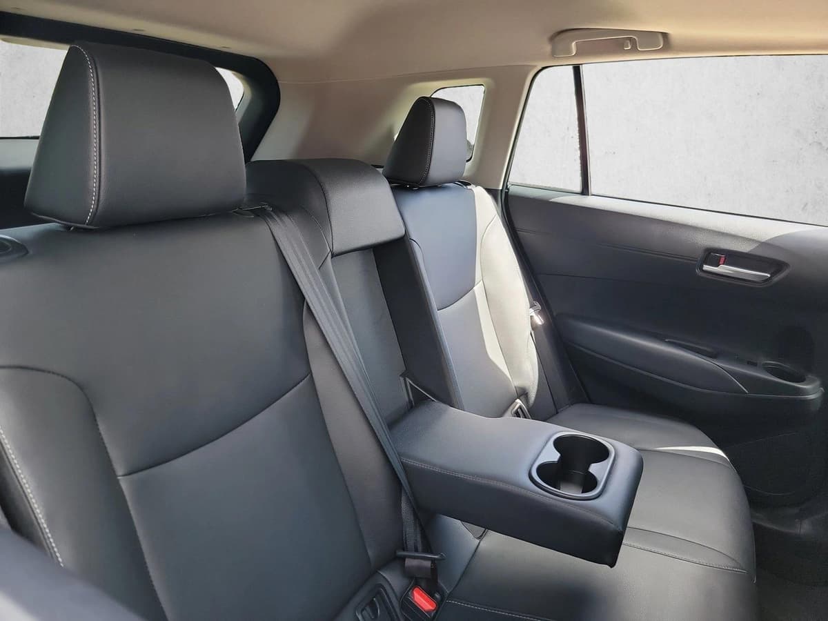 2024 Toyota Corolla Cross - Image 16