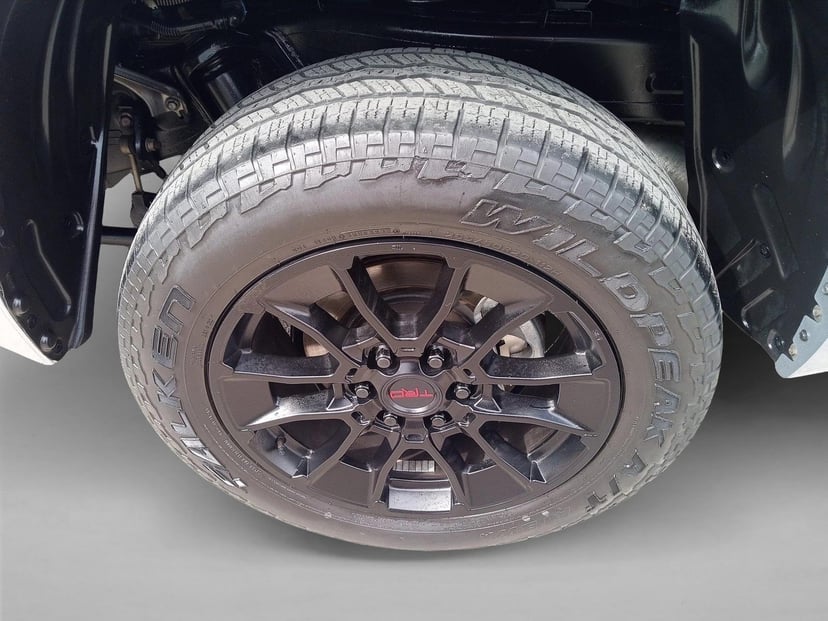 2024 Toyota Tundra - Image 12