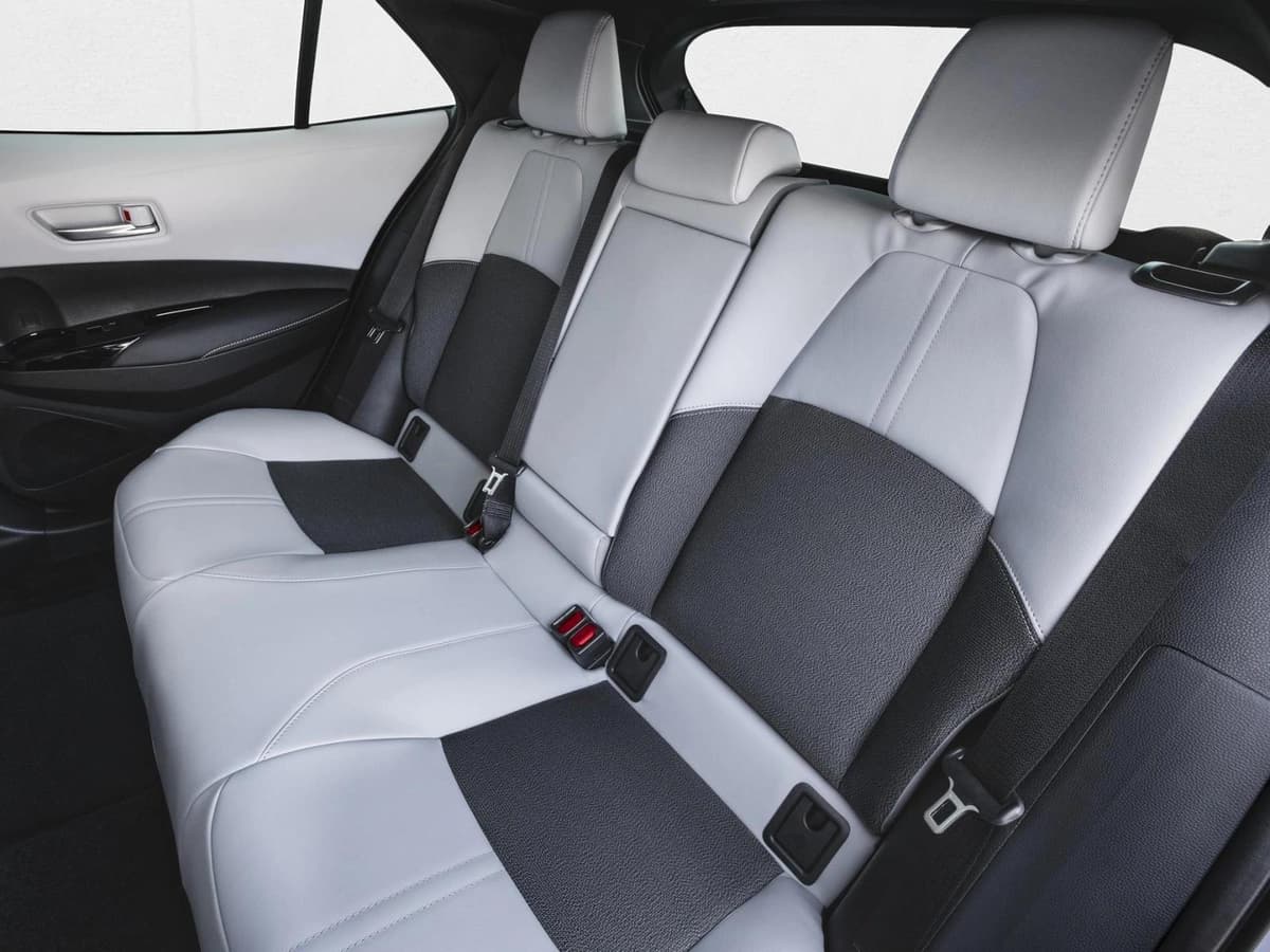 2026 Toyota Corolla Hatchback - Image 9