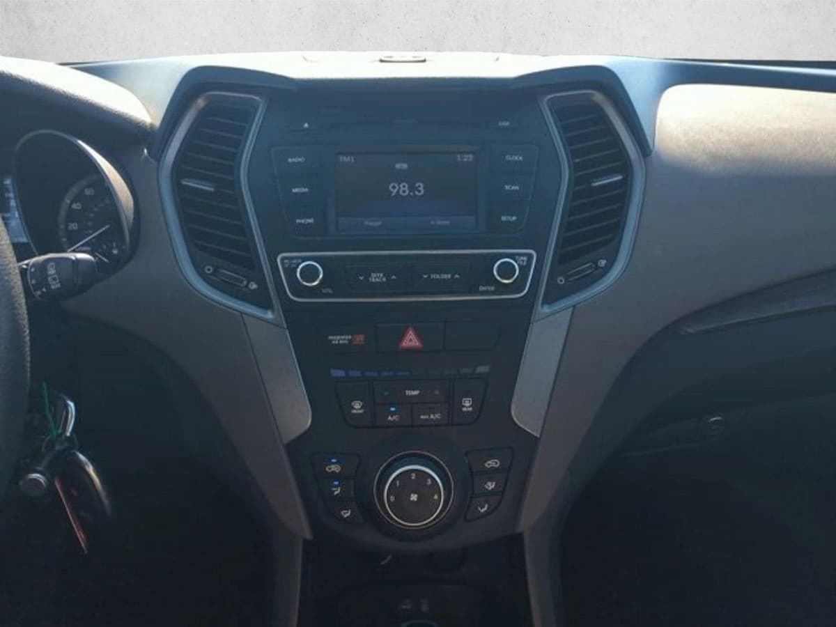 2018 Hyundai Santa Fe Sport - Image 14