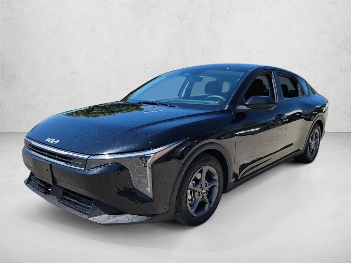 2025 Kia K4 - Image 1