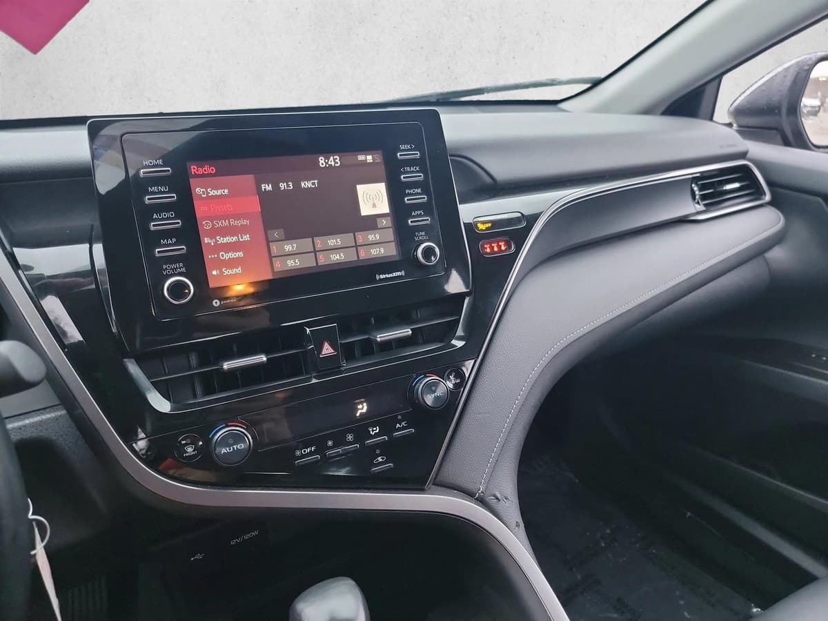 2024 Toyota Camry - Image 21