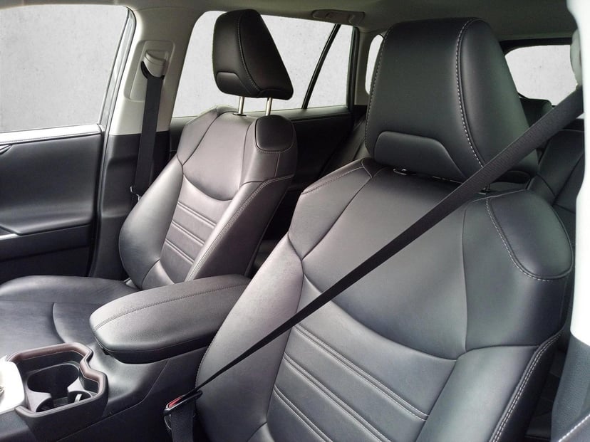 2019 Toyota RAV4 - Image 13