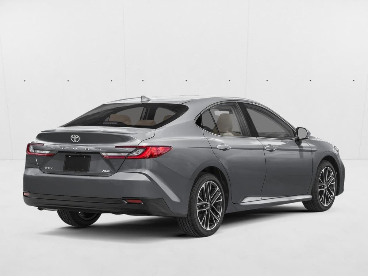 2026 Toyota Camry - Image 2