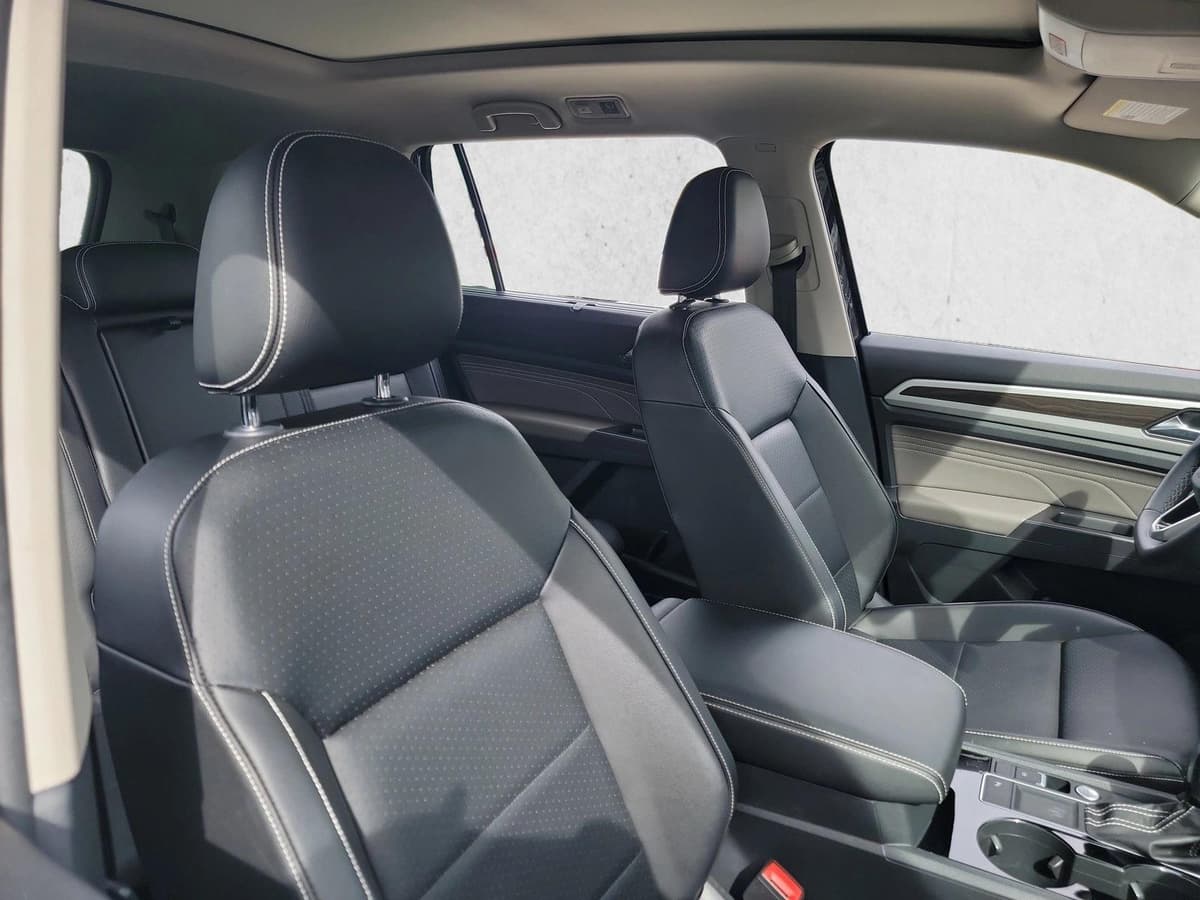 2022 Volkswagen Atlas - Image 12