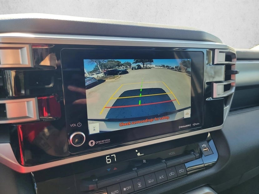 2024 Toyota Tundra - Image 21
