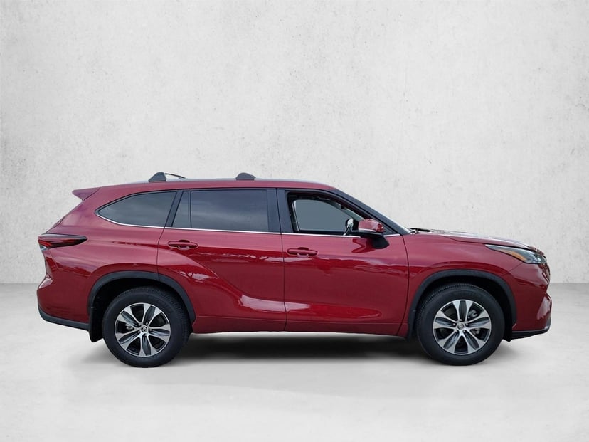 2026 Toyota Highlander - Image 4