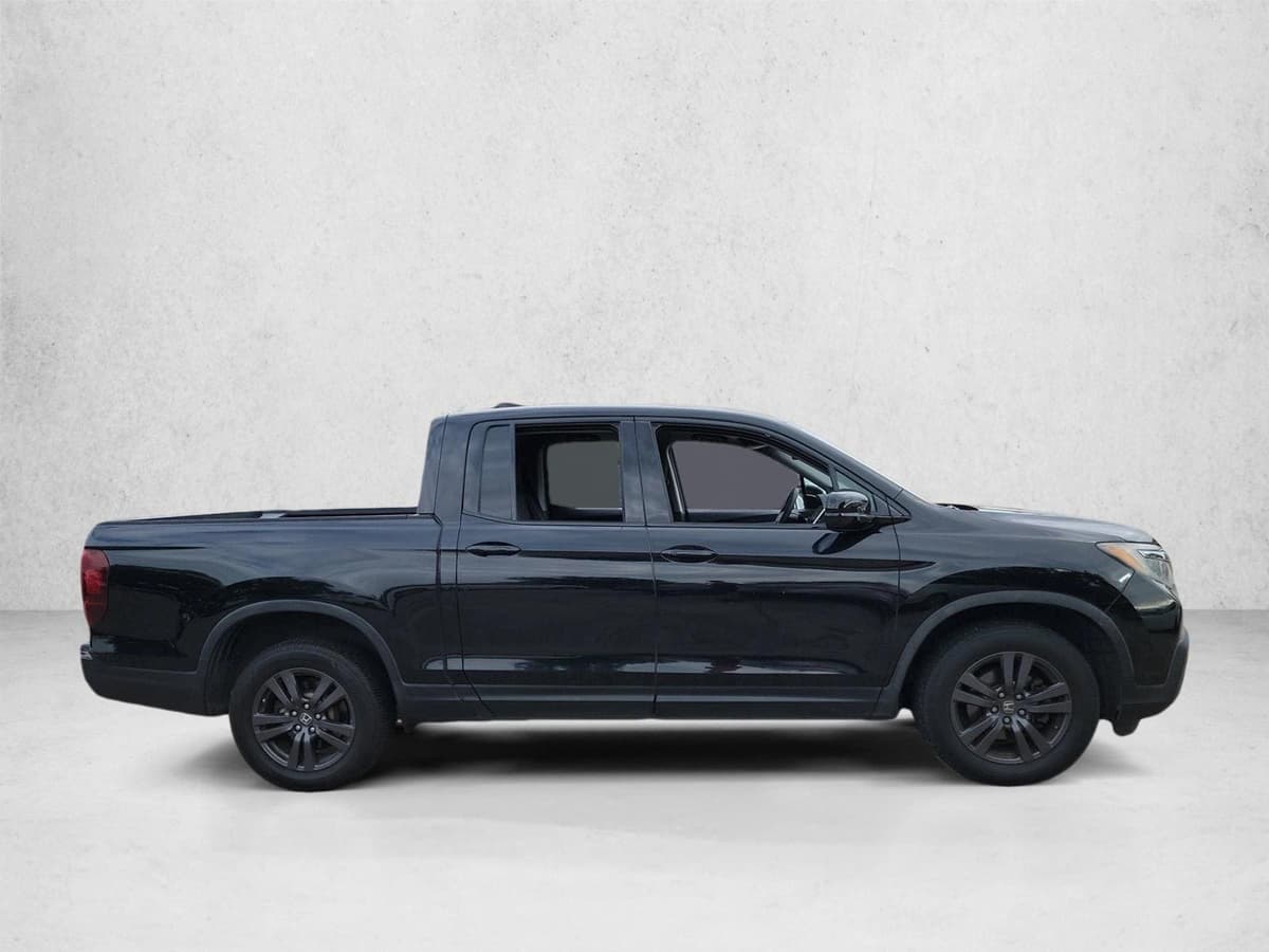 2019 Honda Ridgeline - Image 4