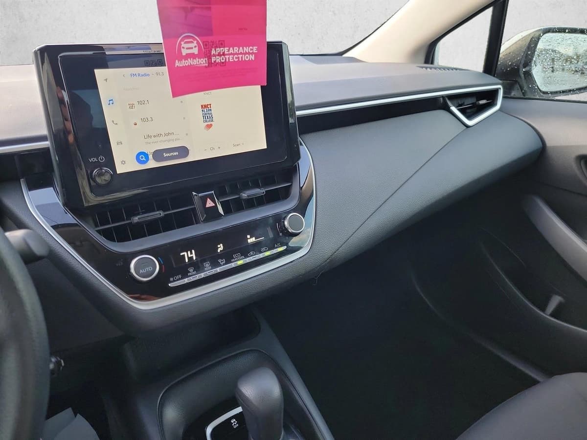 2024 Toyota Corolla - Image 21