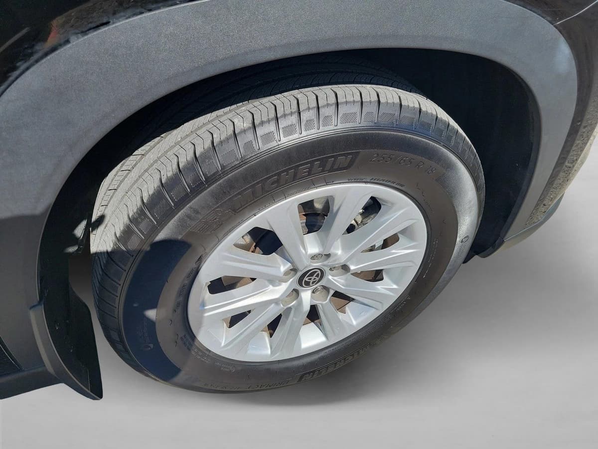 2024 Toyota Grand Highlander - Image 10