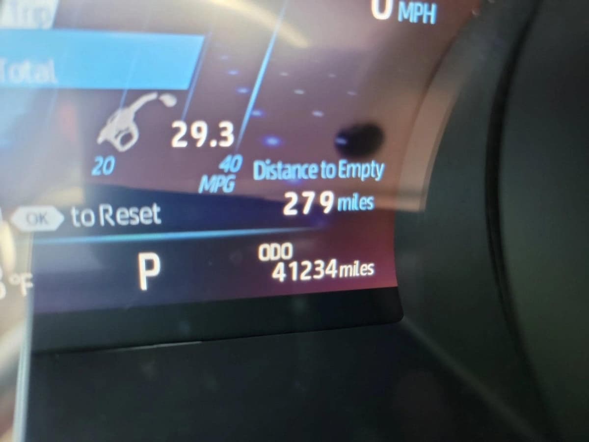 2022 Toyota Camry - Image 17