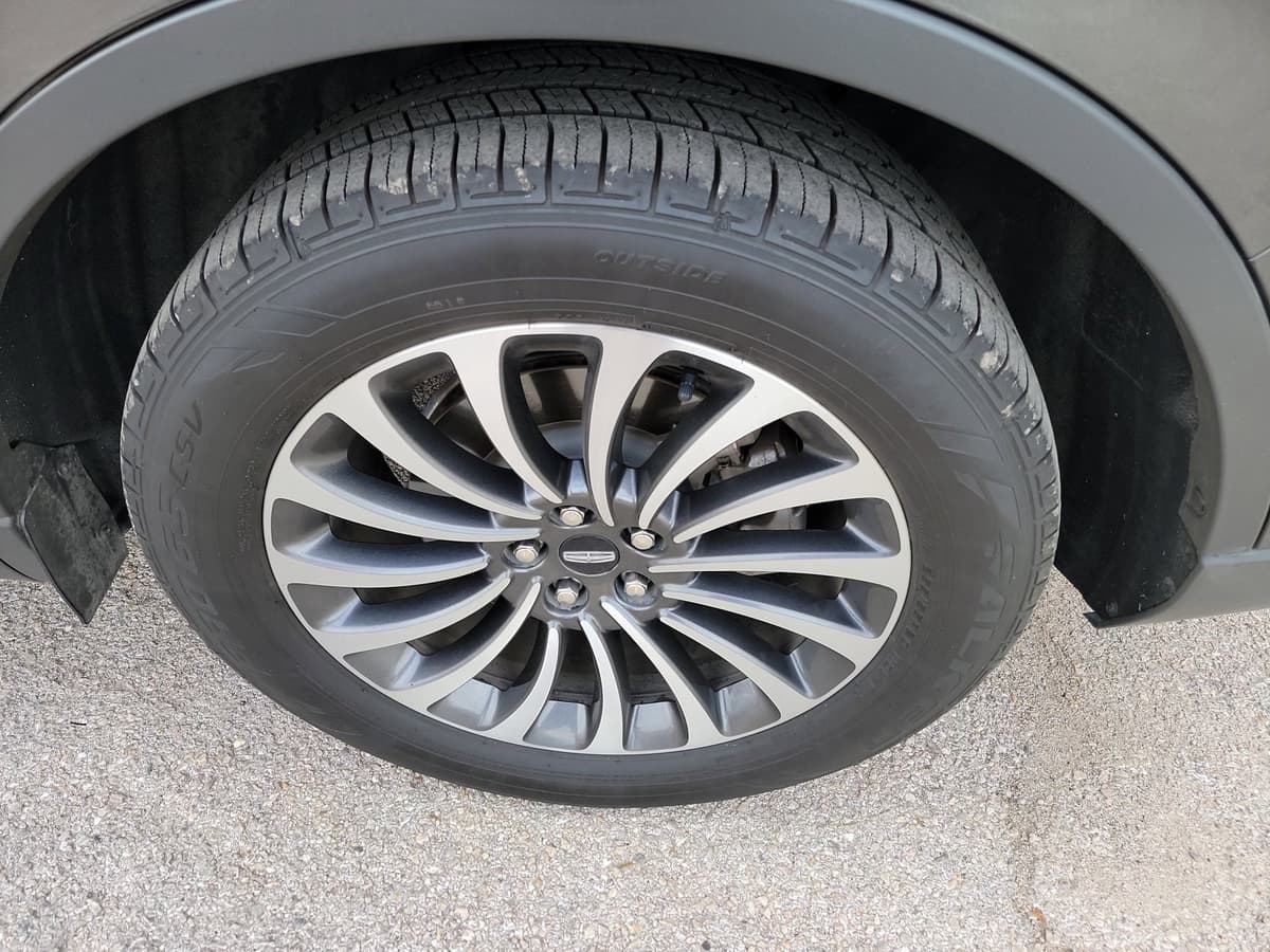 2020 Lincoln Aviator - Image 9