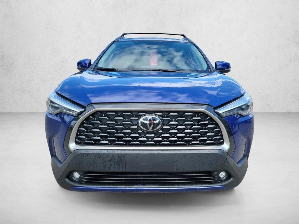 2024 Toyota Corolla Cross - Image 2