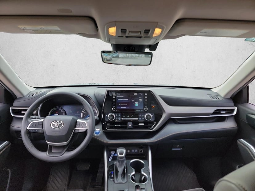 2022 Toyota Highlander Hybrid - Image 17