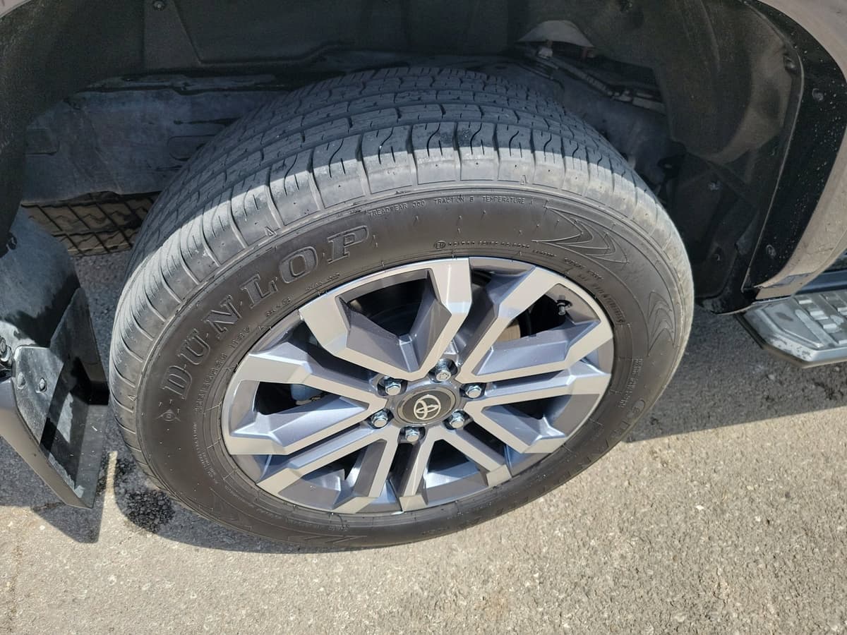 2025 Toyota 4Runner - Image 11