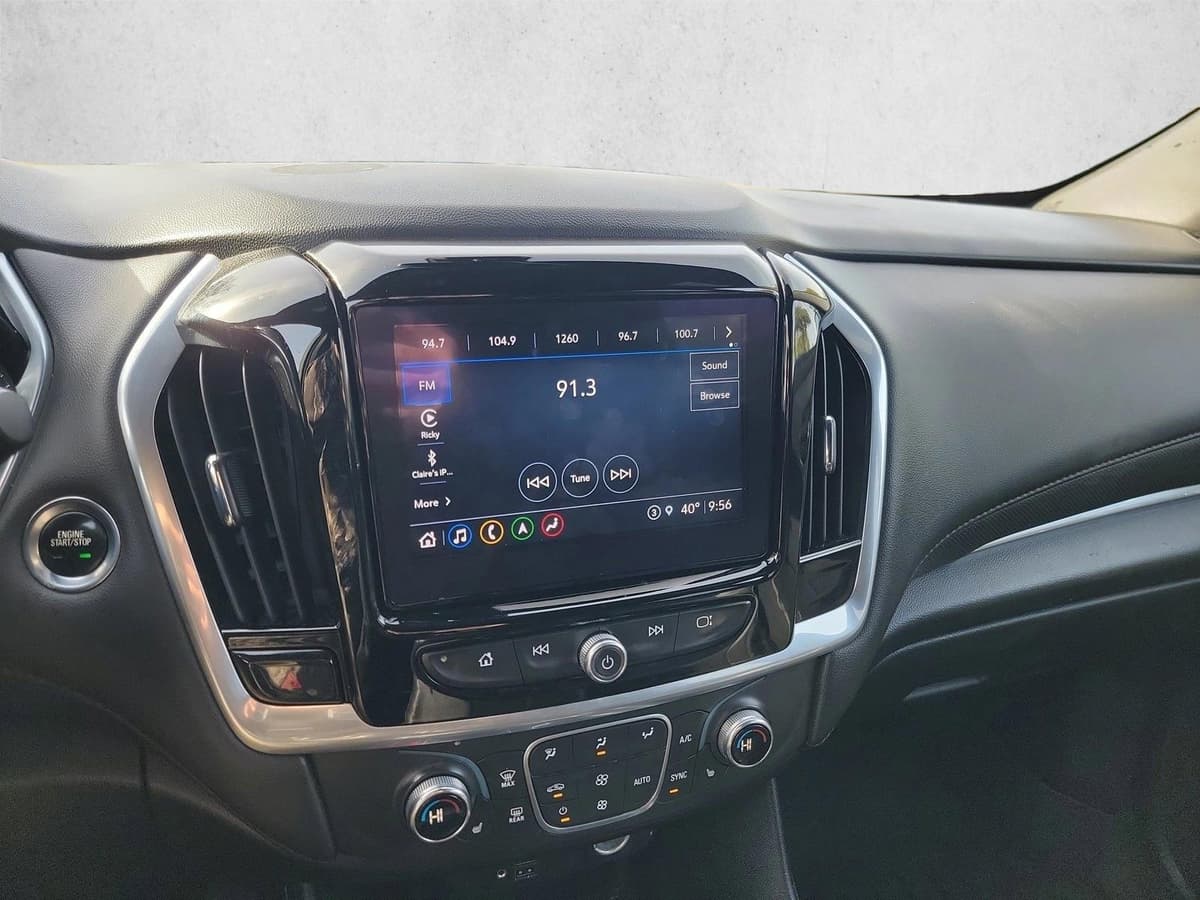 2022 Chevrolet Traverse - Image 21