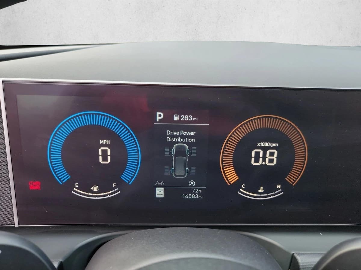 2025 Hyundai Tucson - Image 17