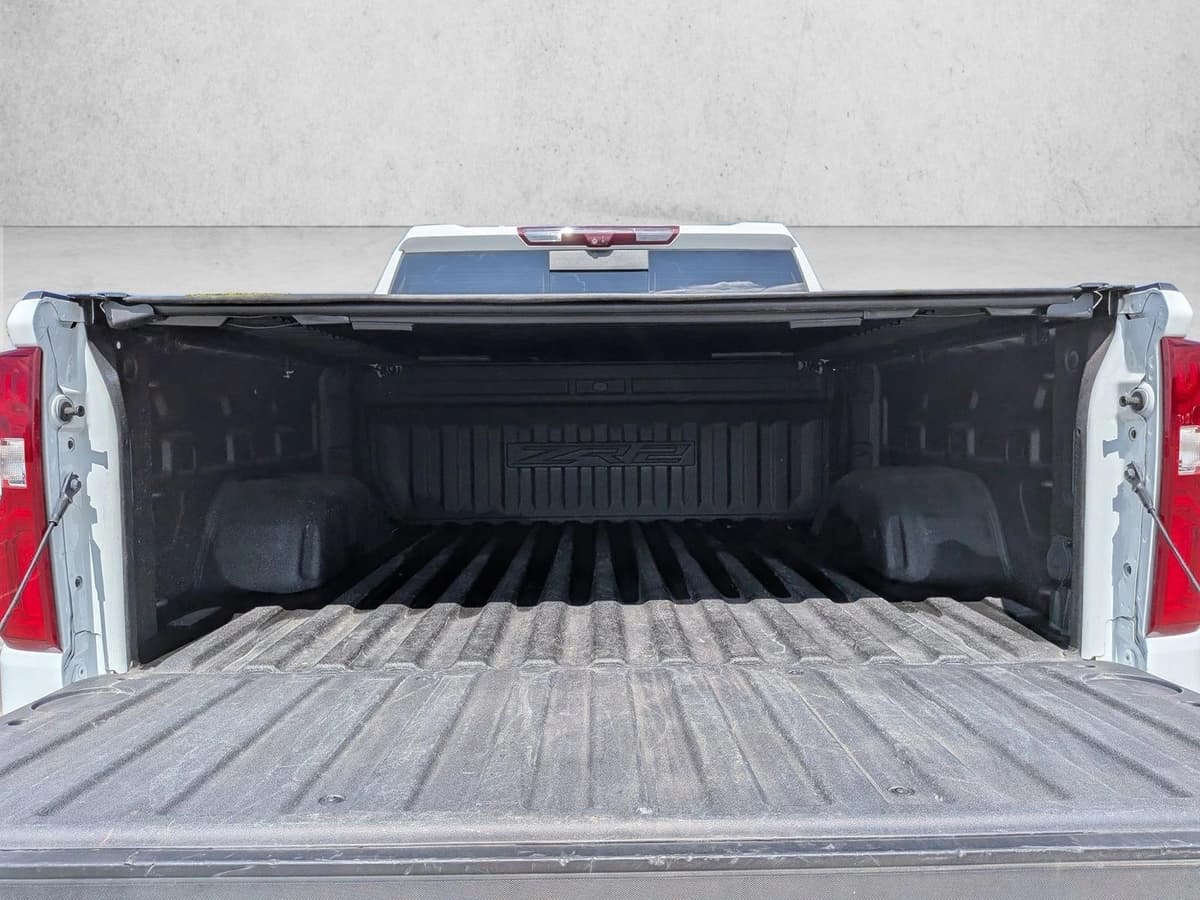 2023 Chevrolet Silverado 1500 - Image 5