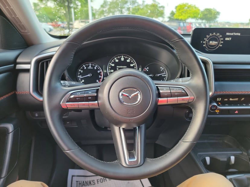 2023 Mazda CX-50 - Image 19