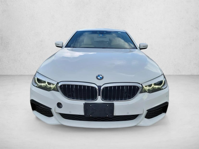 2018 BMW 530i - Image 2